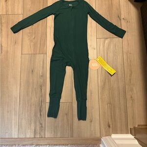 BNWT Dream Big Little Co Ribbed Toddler Bamboo Pajamas